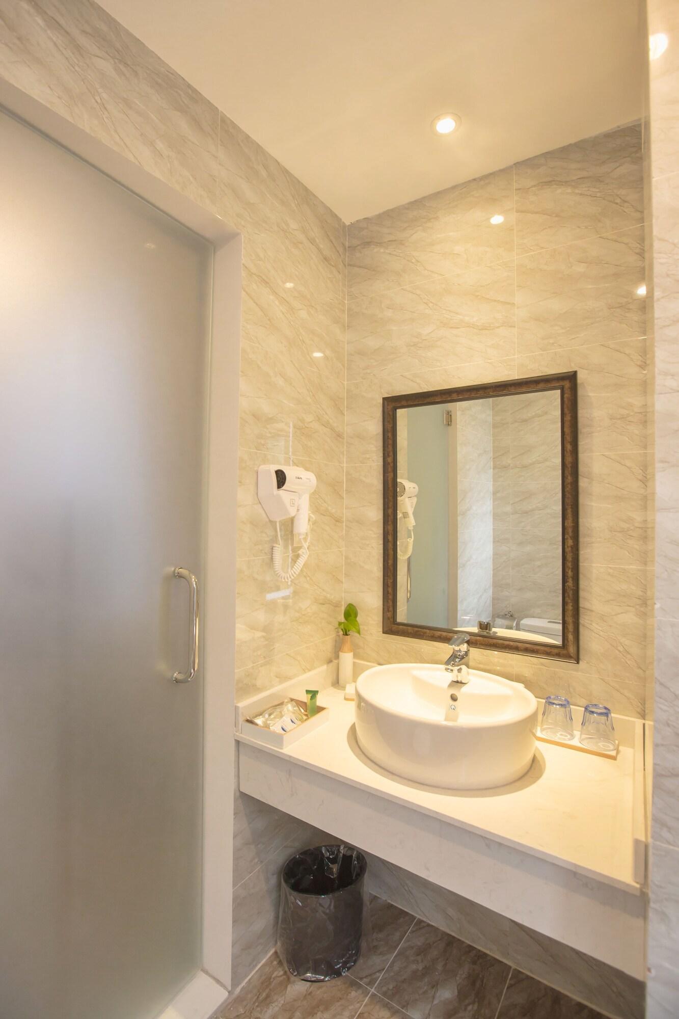 Dinh Ami Hanoi Hotel Exterior photo
